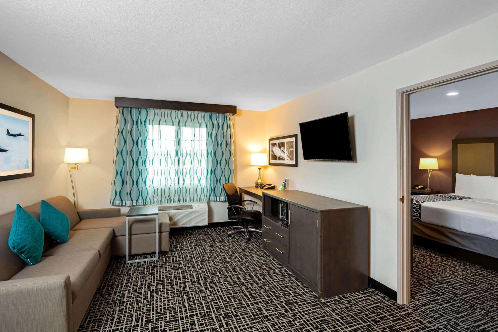 King Suite Non-Smoking