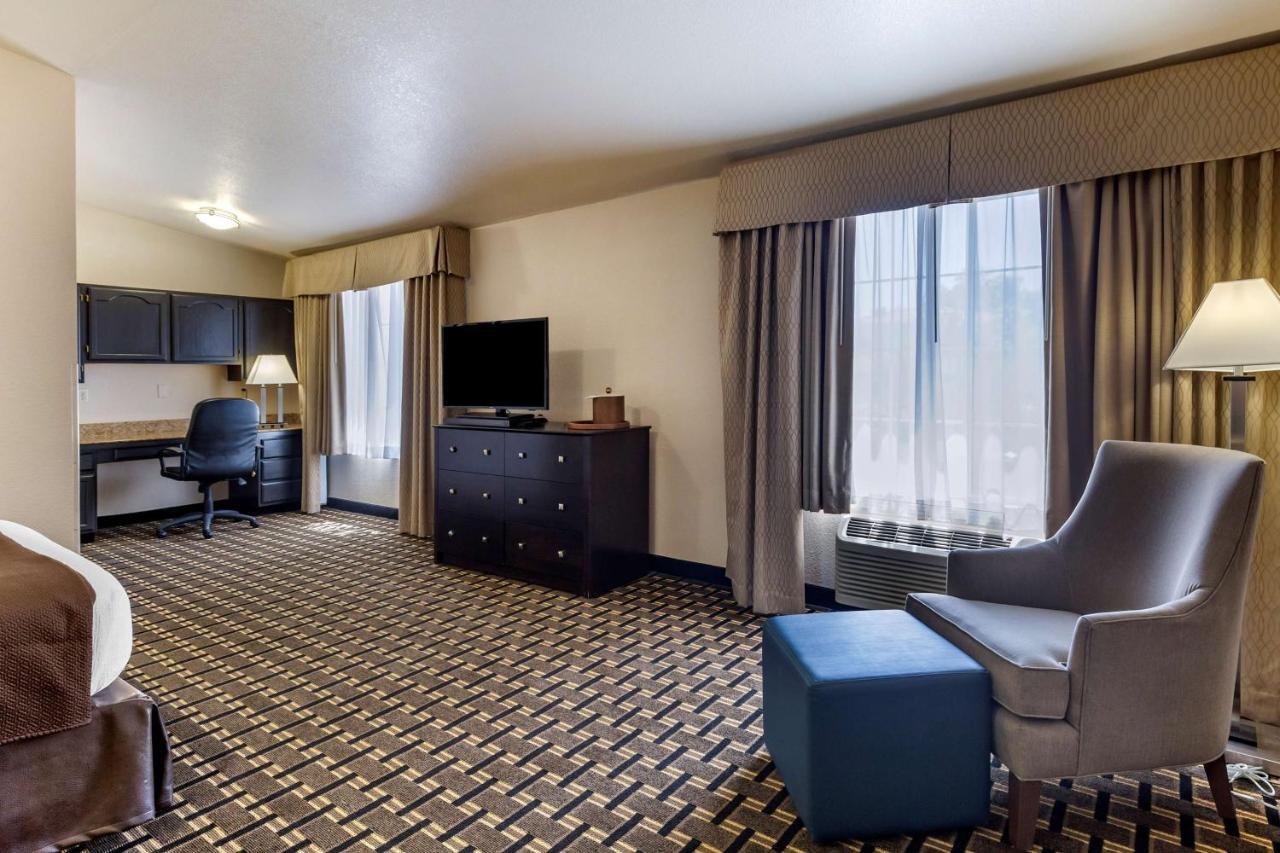Queen Room
