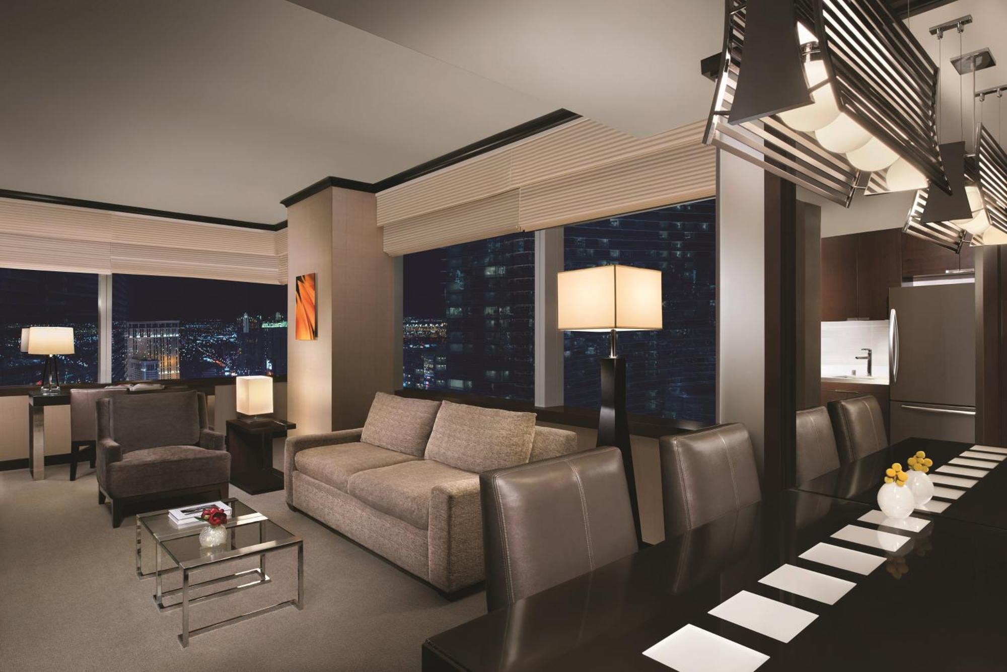 Executive Corner Suite