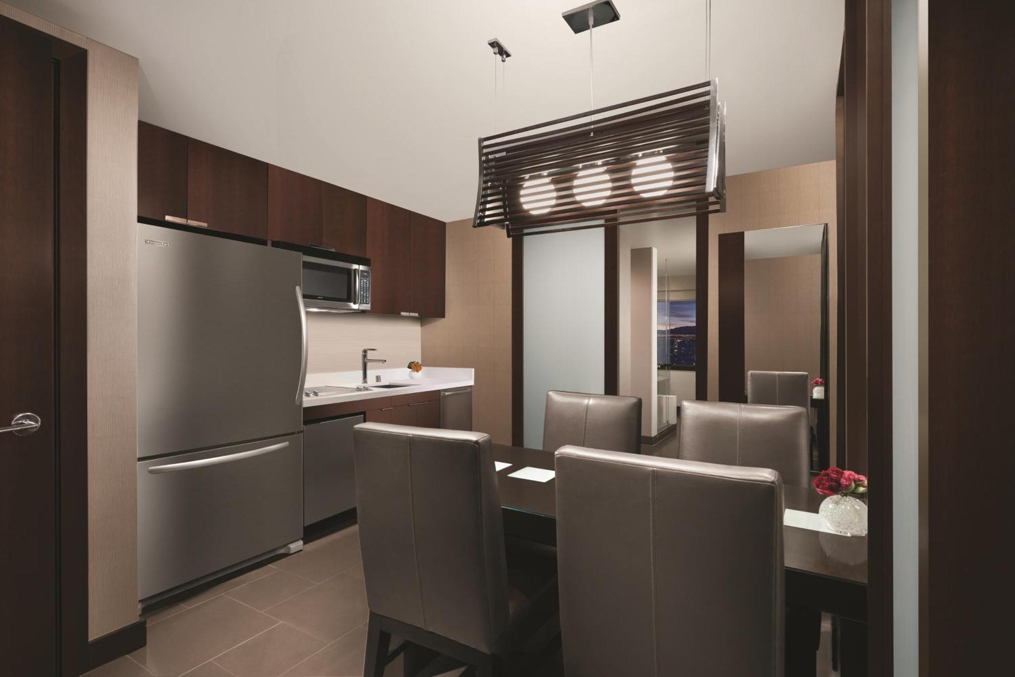 City Corner Suite