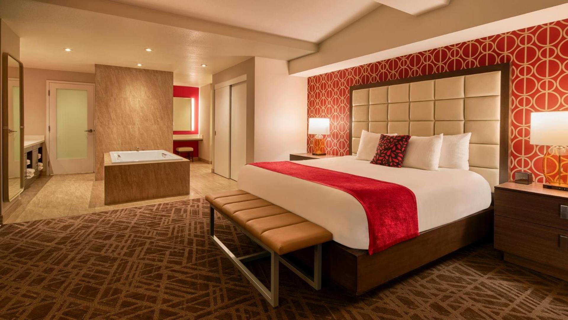 Resort Executive Suite 1 King Non-Smoking