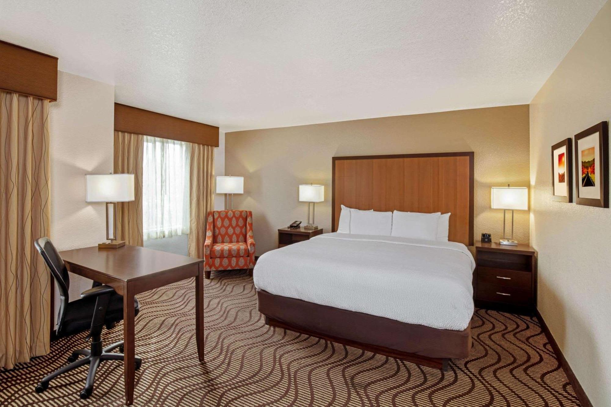 King Room View Non-Smoking