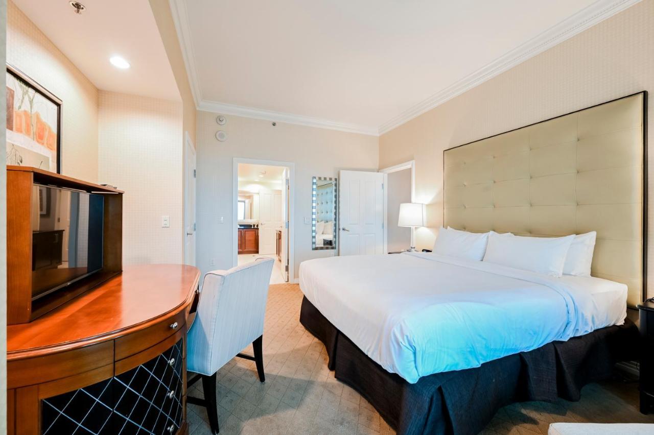 PH Floor One-Bedroom Balcony