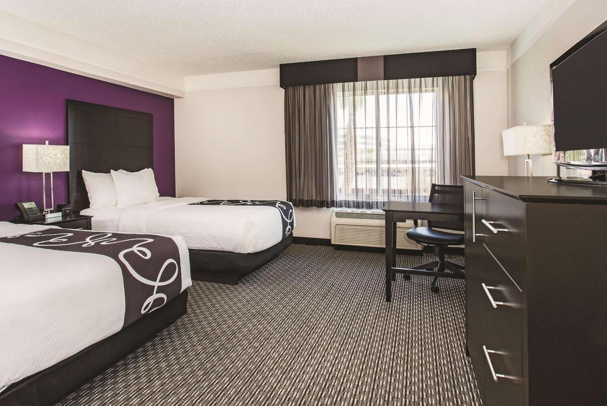 Deluxe Double Room Two Double Beds