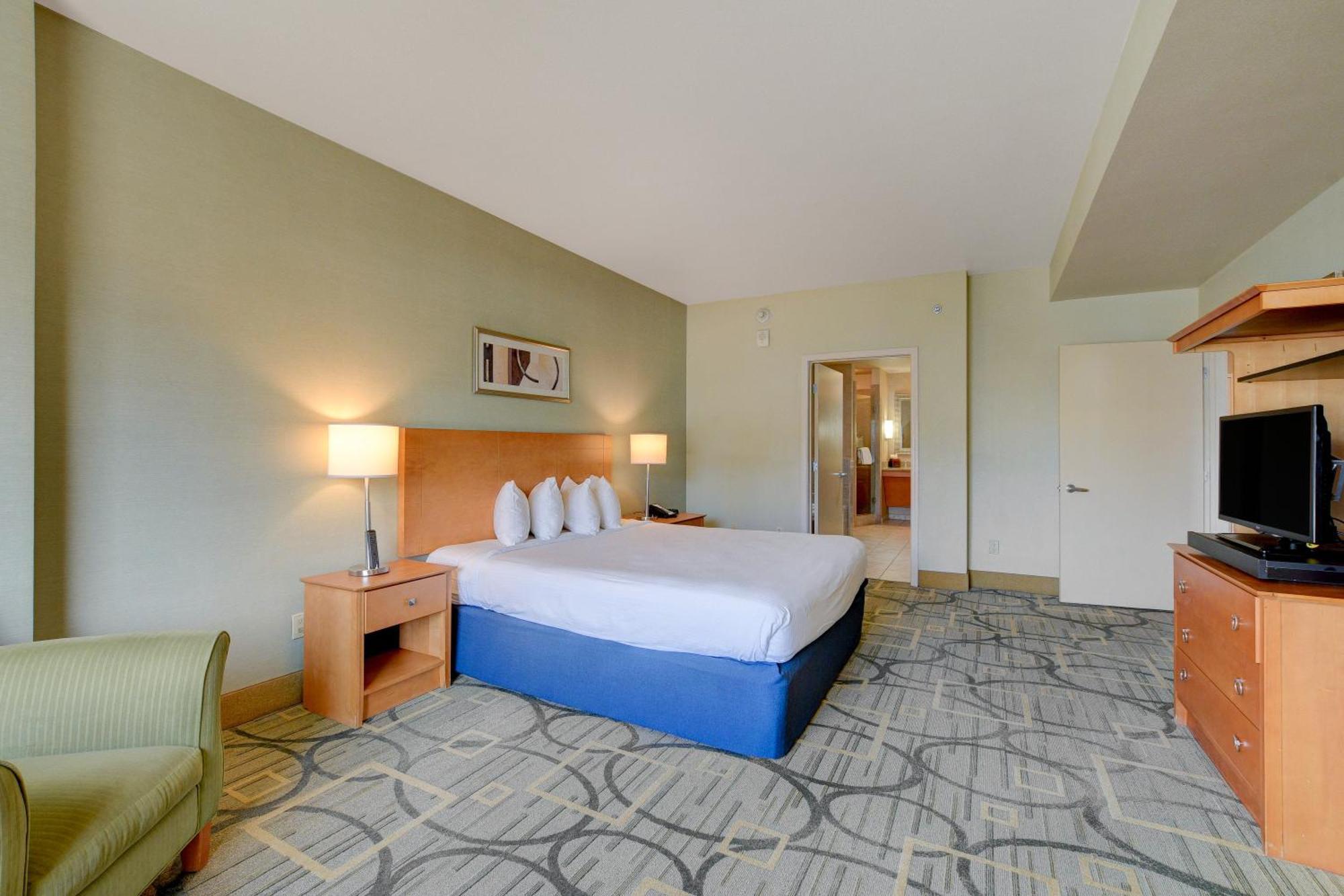 One-Bedroom Suite