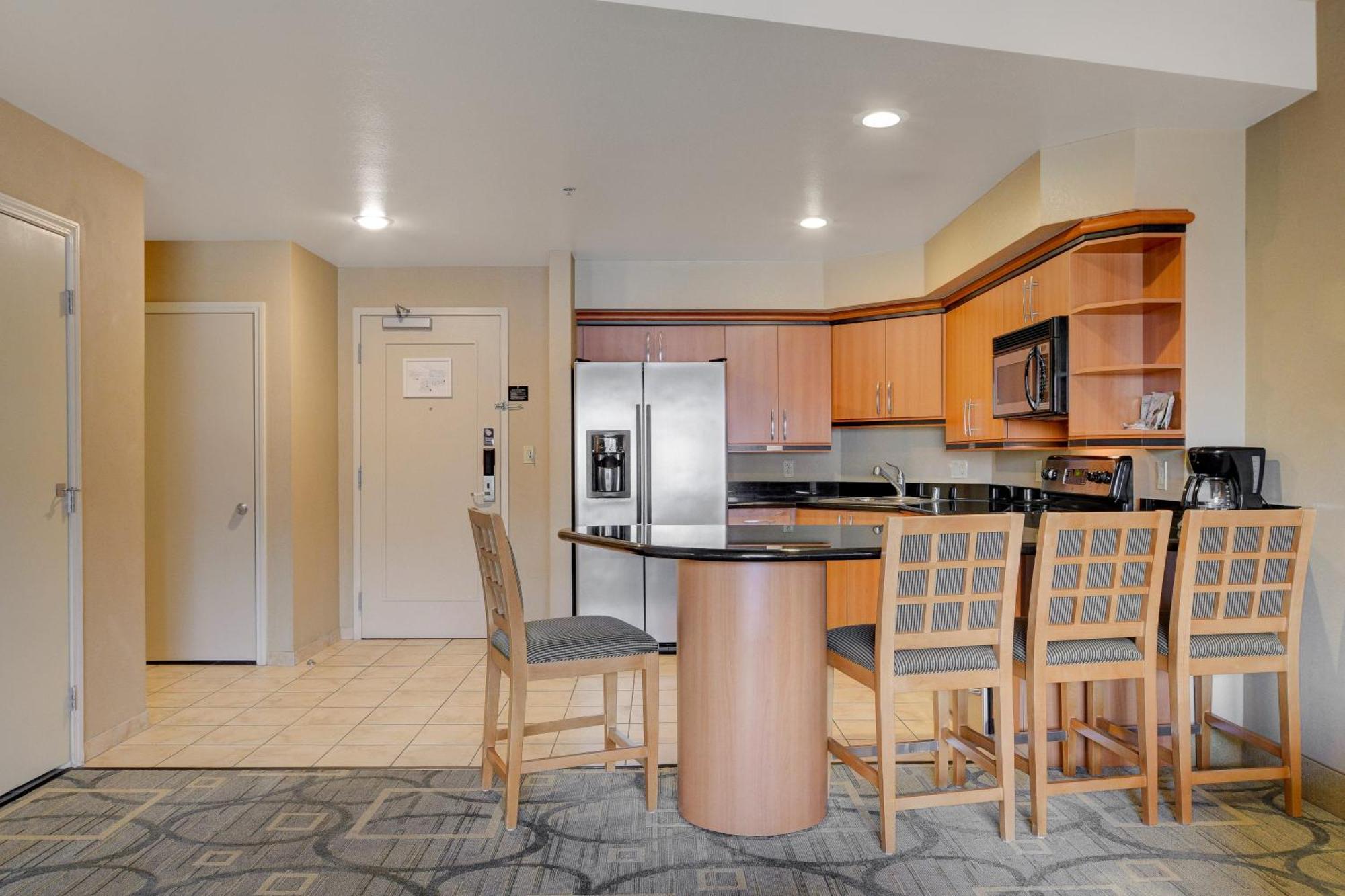 One-Bedroom Suite