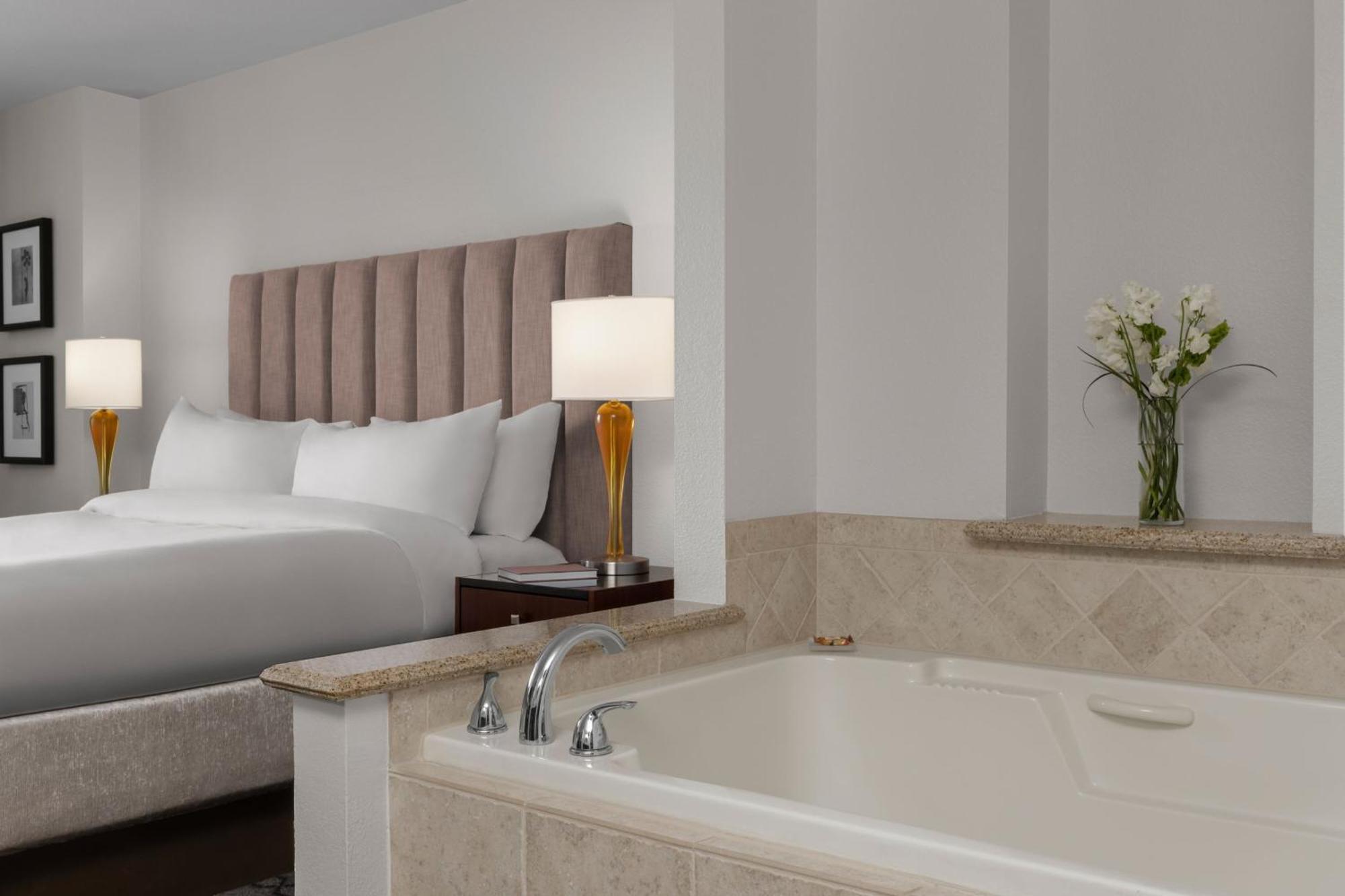 One-Bedroom Villa Sofa Bed No Resort Fees