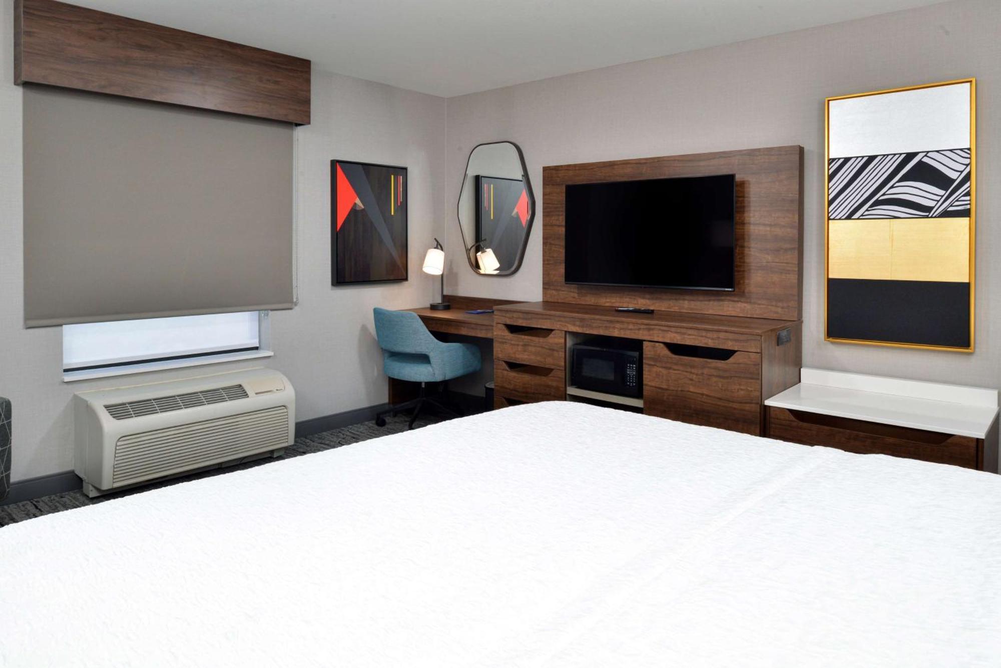 King Room King Bed Non-Smoking