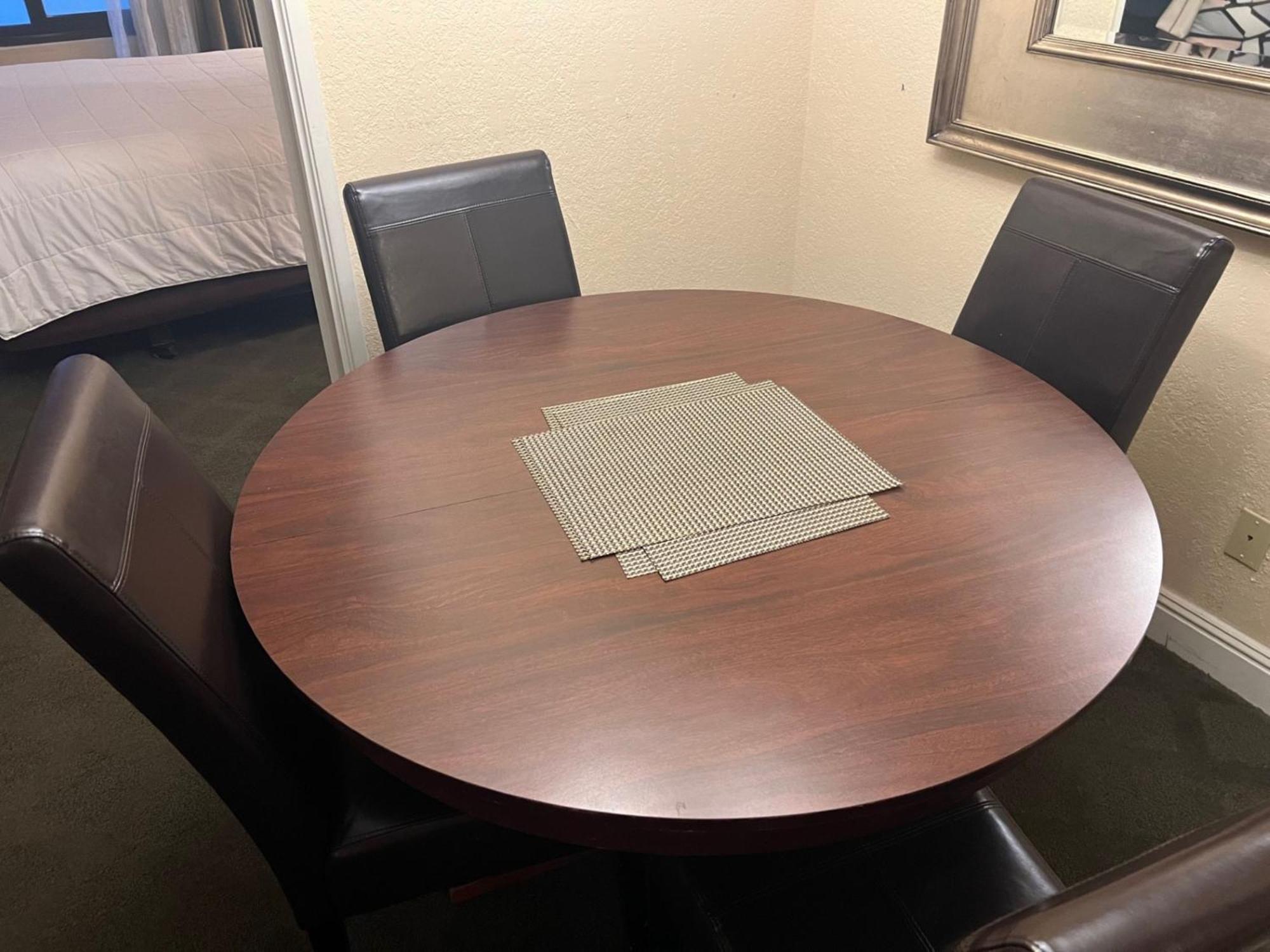 One-Bedroom Suite No Resort Fee