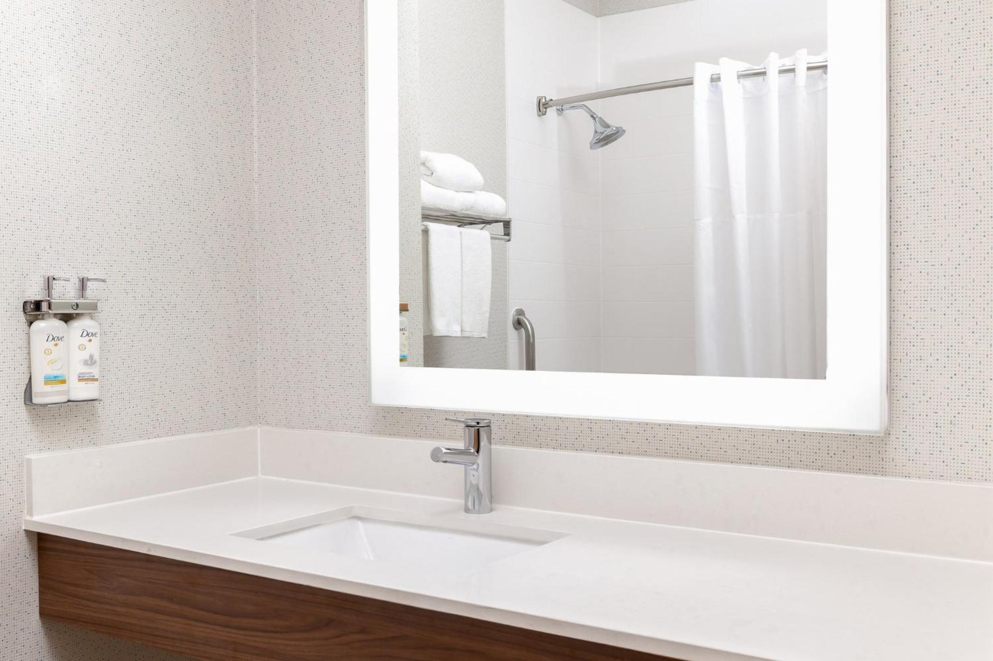 Suite Two Queen Beds