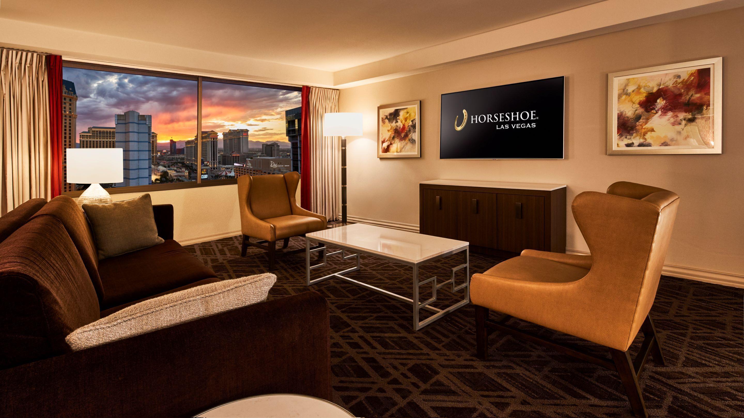 Resort Premium Suite 1 King Non-Smoking