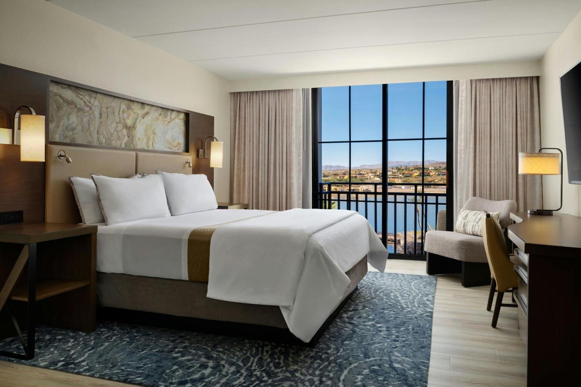 King Room Lake View Roll Shower Mobility Accessible