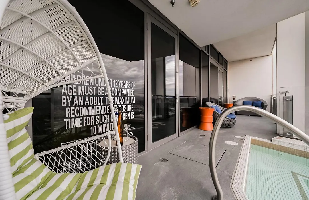 Romance Phenthouse At Palms Place-1