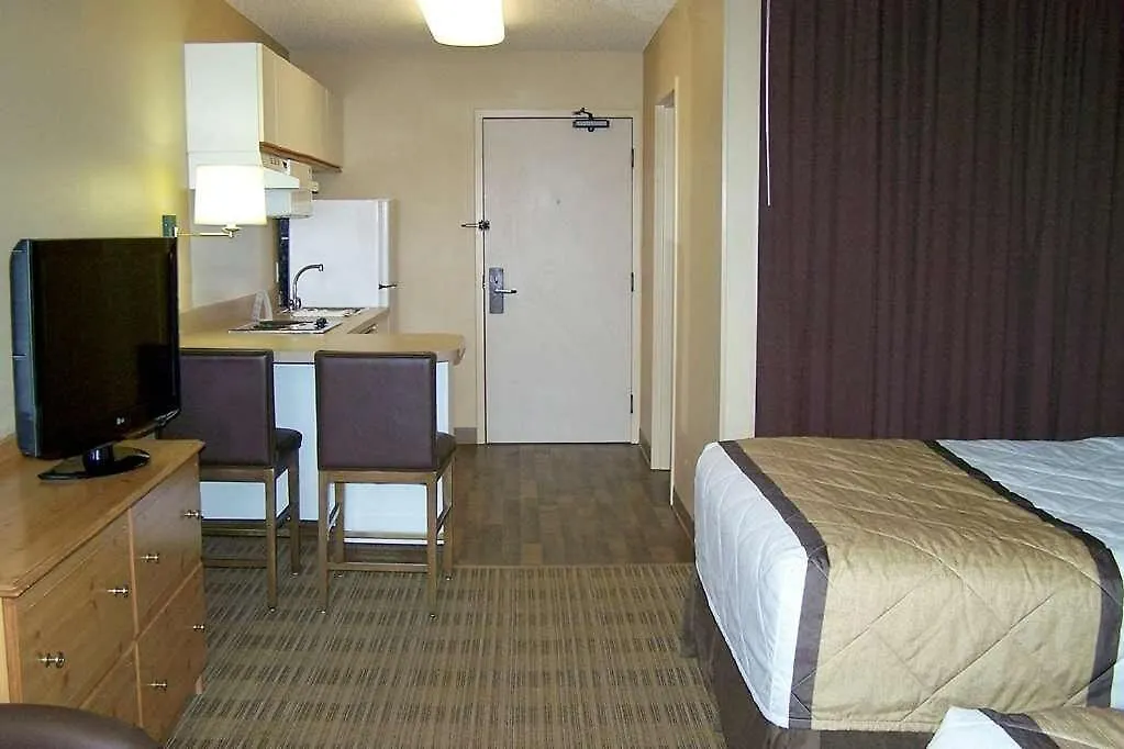 Mainstay Suites Las Vegas Convention Center-1
