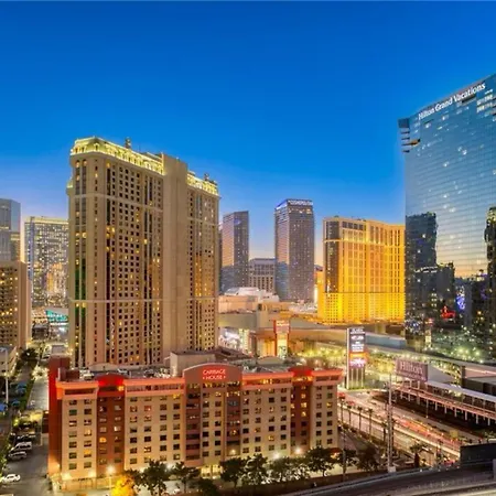 Panorama Vista Suite- 1Br 2Ba, Full Kitchen, Strip View, Balcony, Corner Unit-2