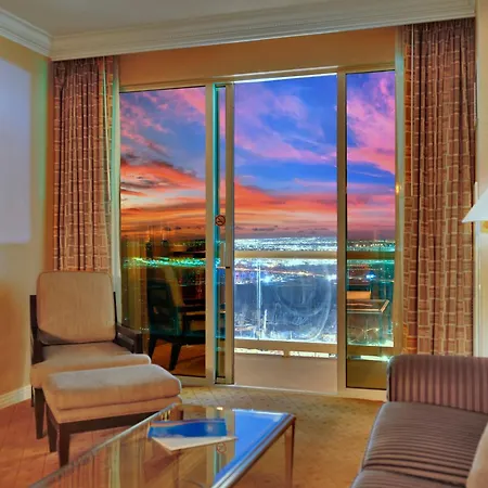 Kintsugi Retreat-Condo-Stripview-No Resort Fee-2