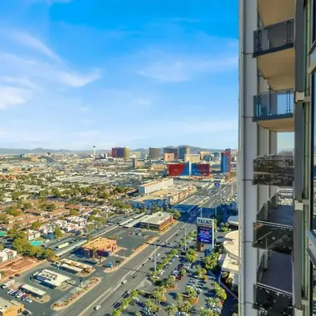 The Adele Palazzo Suite At Palms Place-2