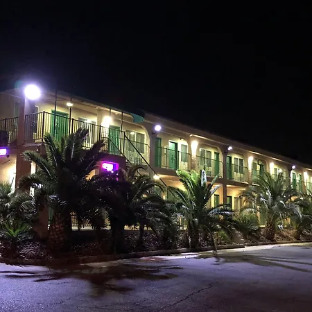 Crown Motel Las Vegas-2