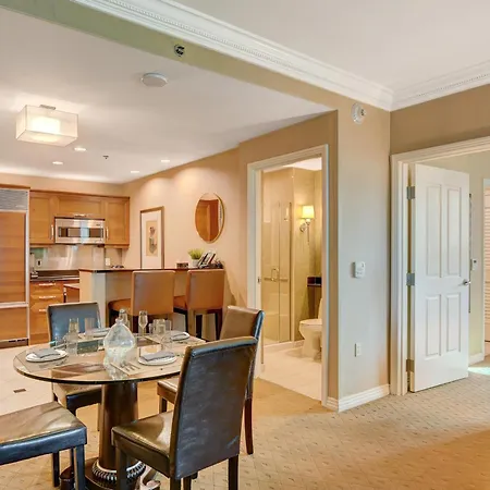 Stripviewsuites At Signature-2