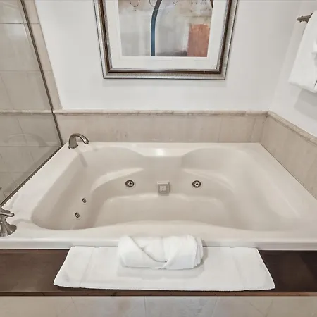 Mgm Signature - Strip View Suite- Free Valet Parking-3