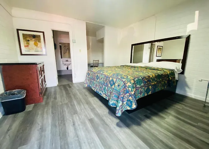 Lucky Cuss Motel Las Vegas