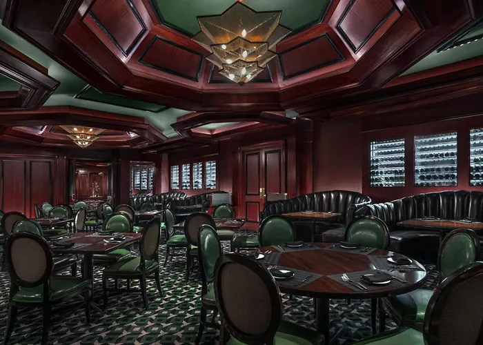 Las Vegas Hotel DealsLuxor