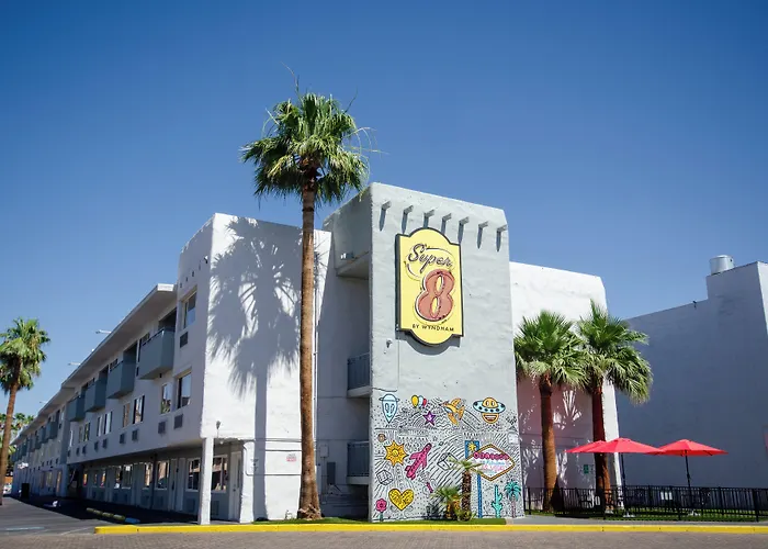 Super 8 By Wyndham Las Vegas North Strip/Fremont St. Area